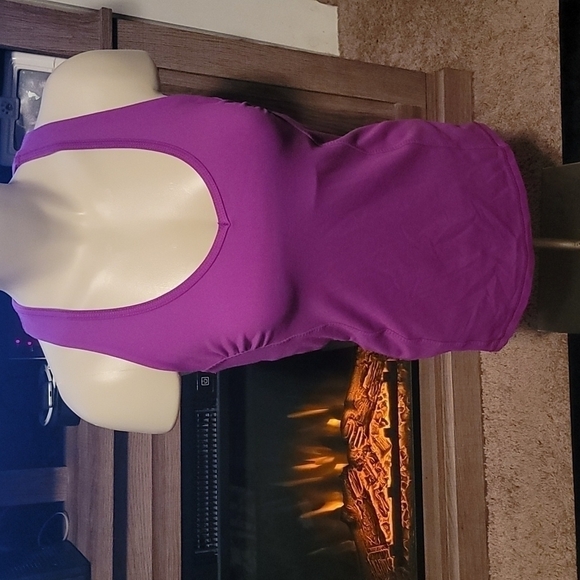 Champion Workout Tank - Picture 2 of 4